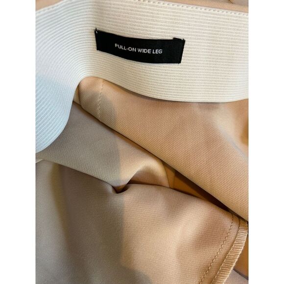 Studio by Torrid Pull On Wide Leg Refined Crepe Cream Women's Size 5 Tall - Picture 7 of 7